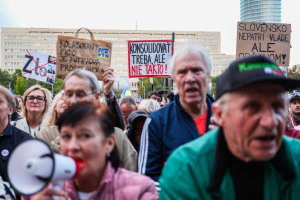 Opozícia organizuje v utorok ďalšie protesty proti „ožobračovaniu ľudí"