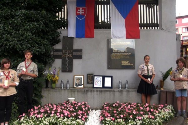 O tom, že nám Rusi zabili brata, sme museli mlčať