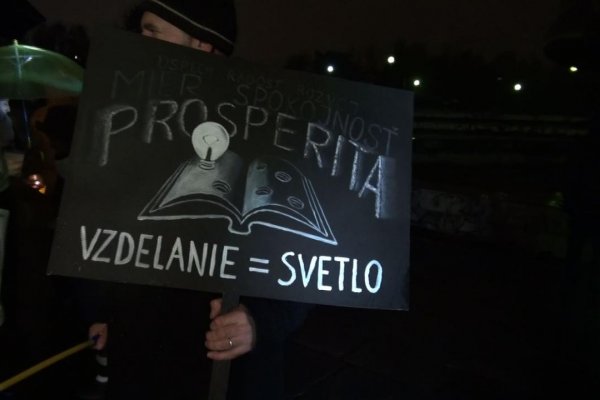 Protestujúcich učiteľov je málo, ale nádej nestrácajú