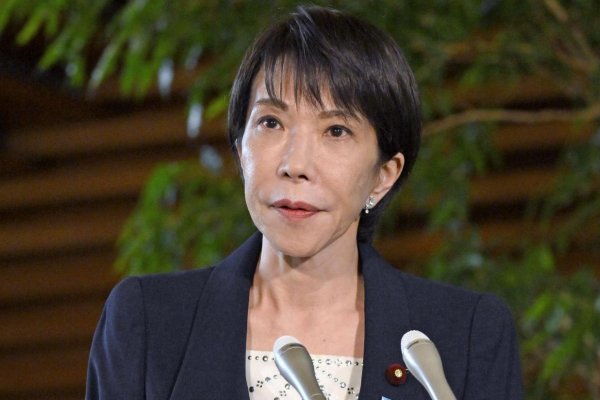 Nová japonská premiérka prvýkrát telefonicky hovorila s Trumpom