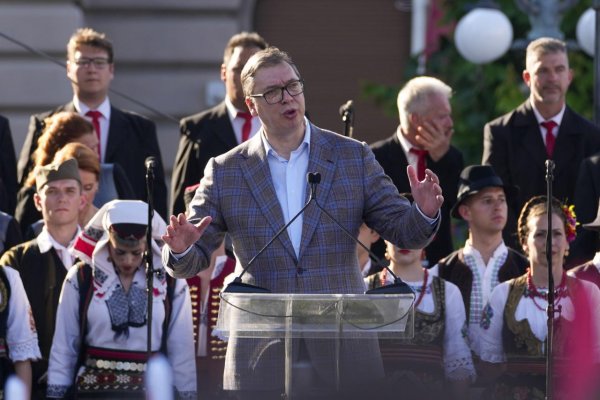 Srbský prezident na stretnutí s ruským diplomatom ocenil dobré vzťahy s Moskvou