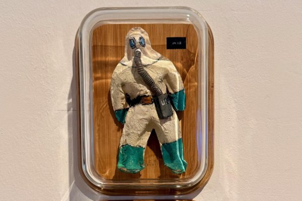 Čakajú, kým ich napadnú. Aké umenie vzniká v strachu z vojny