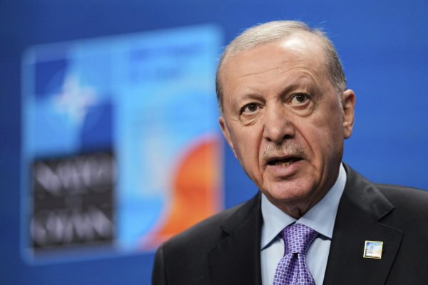 Ak príde Putin, Trump sa zúčastní na mierových rokovaniach o Ukrajine, vyhlásil Erdogan