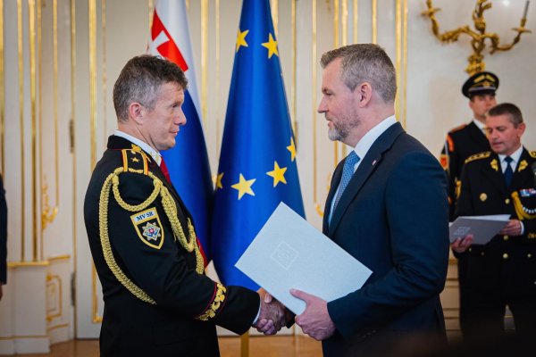 Pellegrini vymenoval do hodnosti generála Zuriana, Klištinca a Sedliaka