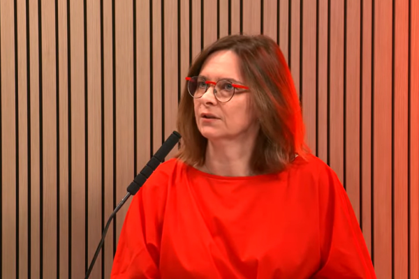 Zamestnanci Úradu na ochranu oznamovateľov adresovali poslancom otvorený list