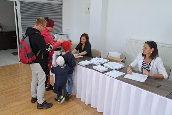 Vyše 14-tisíc zahraničných Slovákov, ktorí chceli voliť, nakoniec nevolilo