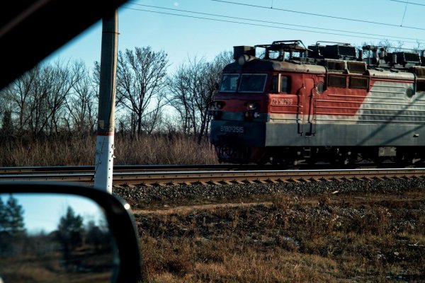 Pečovská Nová Ves: Nehoda vlaku a dodávky si vyžiadala jednu obeť a 2 zranených