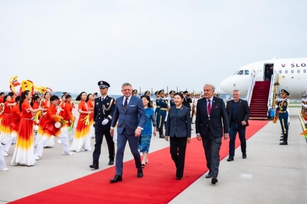 Fico pricestoval do Pekingu