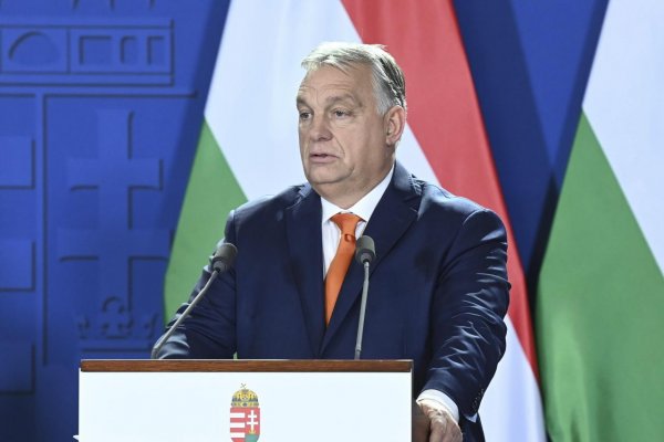 Putin v diskusii s Orbánom odmietol mierové urovnanie konfliktu na Ukrajine