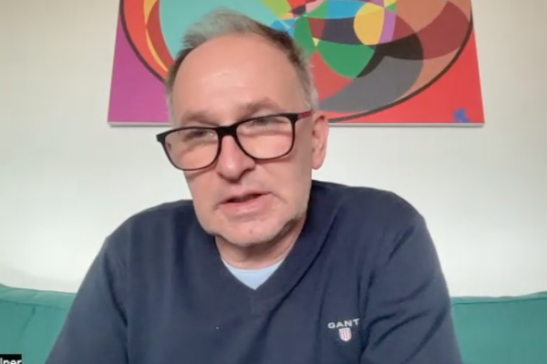 Čaká Českú televíziu rovnaký osud ako jej slovenskú sestru STVR?