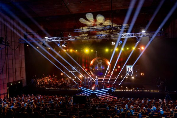 Slnko v sieti ovládli Vlny. Ich režisér vyzdvihol ťažké rozhodnutia, ktoré robíme, pretože sú správne