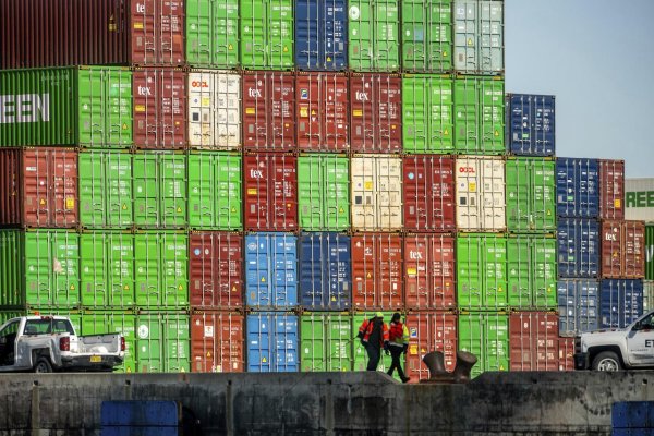 EÚ chystá reakciu na Trumpove clá