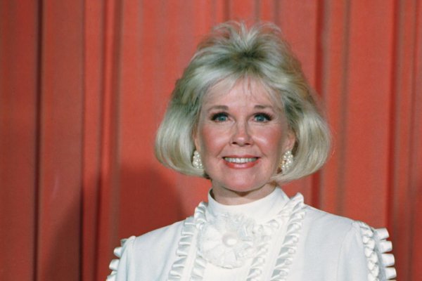 Zomrela legendárna herečka a speváčka Doris Dayová 