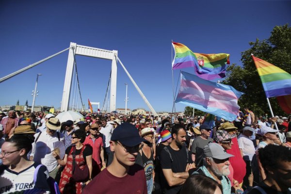 Orbán obvinil EÚ z napomáhania pri organizácii „odpudivého“ pochodu Pride