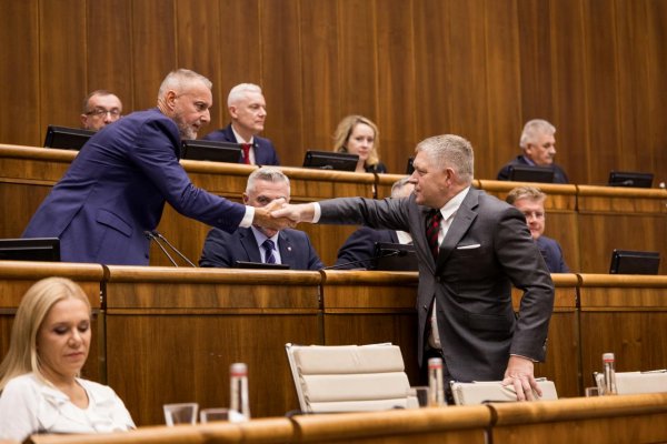 SaS kritizuje Rašiho za nevyhlásenie voľby kandidátov na ústavného sudcu