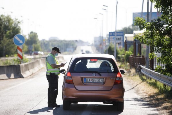 Ústavný súd pozastavil vyhlášku o režime na hraniciach