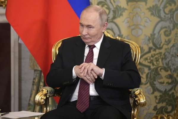 Putin navrhol priame rokovania s Ukrajinou bez akýchkoľvek podmienok 15. mája