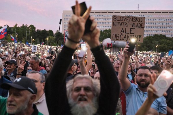 Téma .týždňa: Hlas námestí