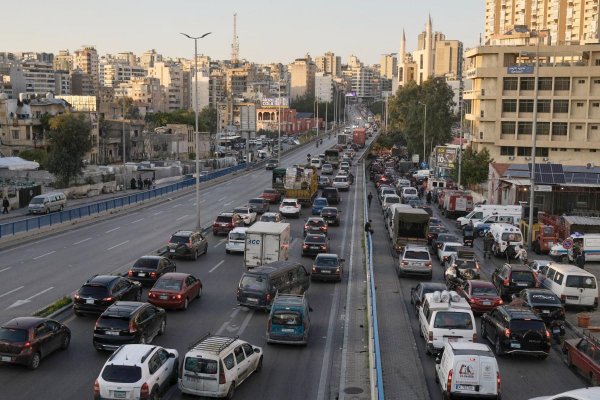 Udalosť dňa: Macron žiada Izrael a Hizballáh, aby nezaťahovali Libanon do novej vojny