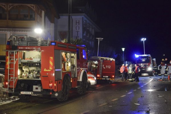 Auto v Taliansku vrazilo do skupiny turistov, šiesti ľudia sú mŕtvi