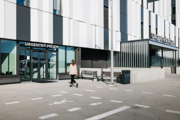 Po zrušení urgentu v Malackách sa pacienti sťažujú na neúnosnú situáciu