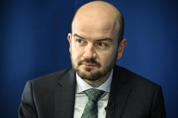 Progresívci zvolávajú stretnutie šéfov klubov, chcú presadiť zmrazenie platov poslancov