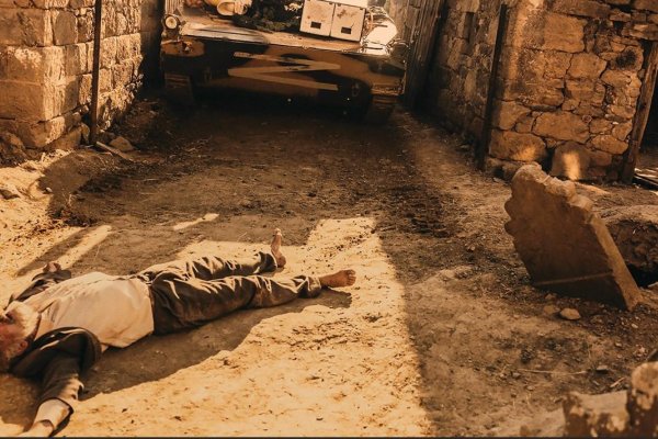 Filmy .týždňa: Ťapákovci, repasované dinosaury a drsná družička