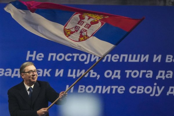 Srbský prezident Vučič diskutoval s Trumpovým synom o vzťahoch Belehradu s Washingtonom