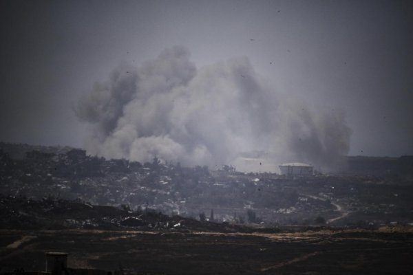 Pri útokoch Izraela v Pásme Gazy zahynulo najmenej 23 ľudí