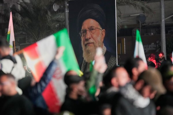 Udalosť dňa: Irán chce zvoliť nového vodcu do 24 hodín