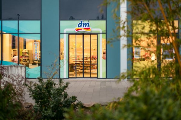 Prvá spoločná správa o trvalej udržateľnosti zo všetkých štrnástich krajín dm 