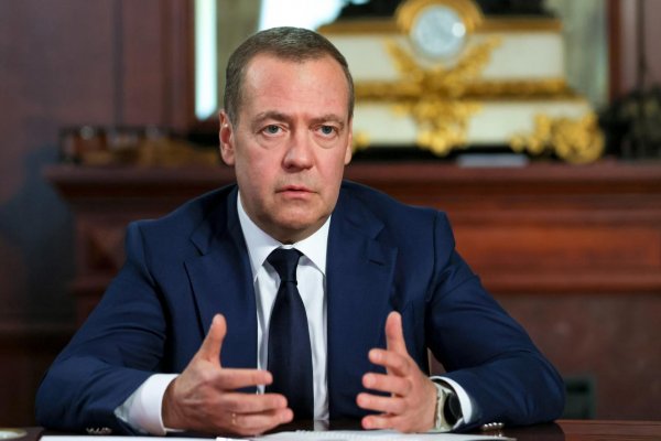 Medvedev odmieta tvrdenia o ruskej a čínskej hrozbe pre Grónsko
