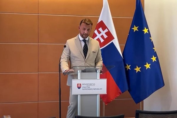 Vládny splnomocnenec Kotlár podla Eštoka nespravil ešte nič z toho, čím bol poverený