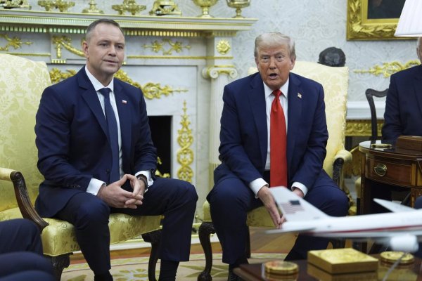 Ako ovplyvní poľské transatlantické vzťahy prezidentská moc Karola Nawrockého?