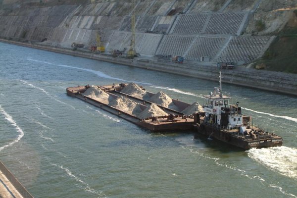 Stalinov kanál smrti. Prieplav Čierne more – Dunaj ako pohrebisko „bývalých ľudí“