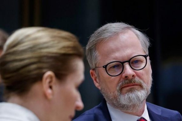 Český premiér Fiala vyzval Fica, aby neblokoval 18. balík sankcií proti Rusku – čo to znamená podľa Eugena Kordu?