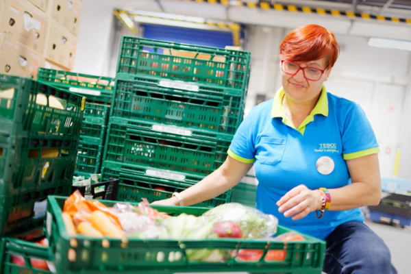 Tesco vlani darovalo 10 miliónov eur  na dobročinné projekty