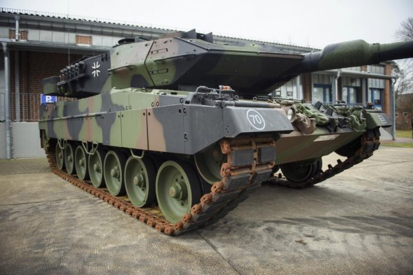 Ozbrojené sily SR si prevzali druhý tank Leopard 2A4 od Nemecka