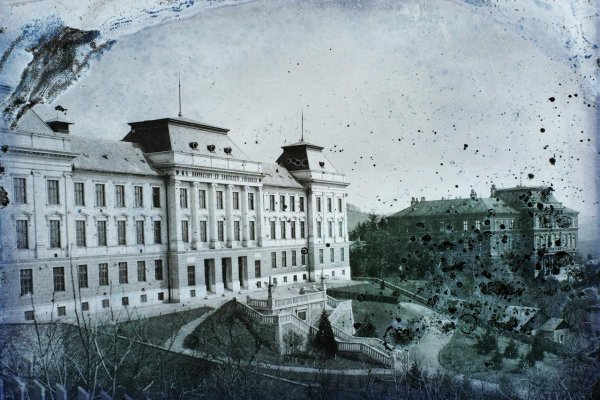 Banská Štiavnica — mesto odchodov a inteligencia ako zrkadlo spoločnosti