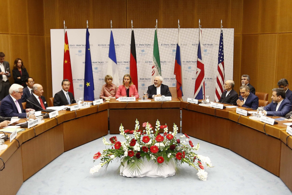 Británia, Francúzsko a Nemecko v najbližších dňoch plánujú rokovať s Iránom