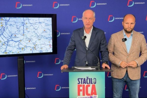 Karel Hirman odhalil Ficove klamstvá, vyzliekol ho do naha