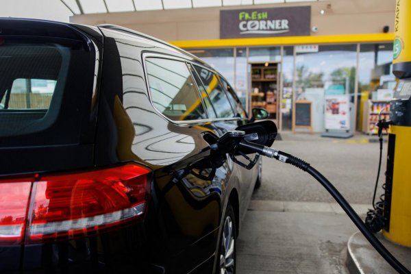 Vláda schválila obmedzenia pre tankovanie nafty