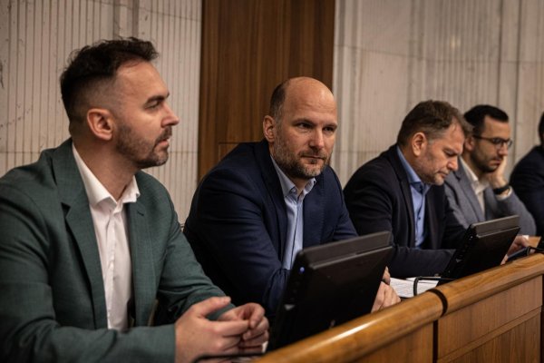 Hnutie Slovensko predloží uznesenie, ktorým chcú vyzvať prezidenta na odstúpenie