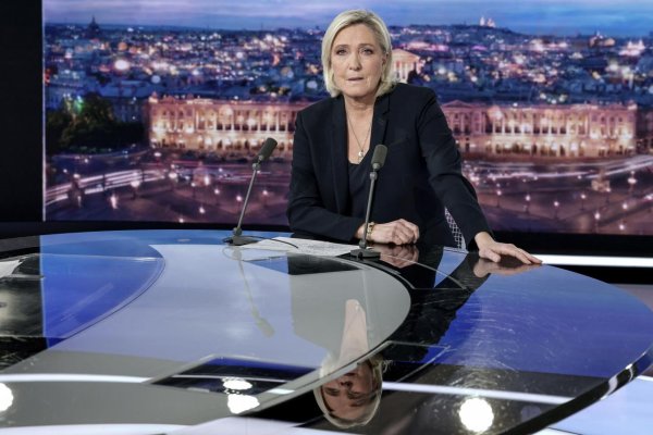 Ideovo spriaznení politici z Európy vyjadrujú Le Penovej podporu