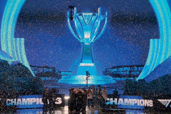 E-športy naberajú na popularite, hráči denne trénujú aj 10 hodín. Stanú sa aj olympijskou disciplínou?