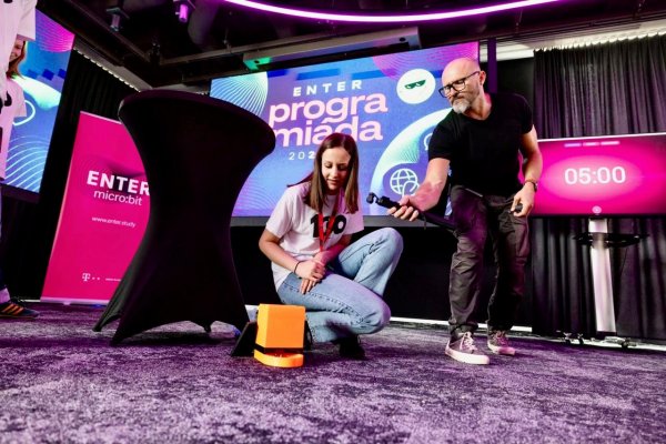 Vzdelávací program ENTER posunul latku digitálnych zručností u viac ako stotisíc žiakov a pokračuje ďalej