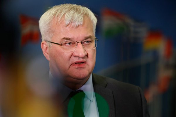 Ukrajina si predvolala maďarského veľvyslanca pre zadržanie zásielky peňazí