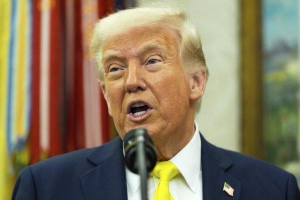 Trump v septembri plánuje návštevu britského kráľa Karola III.