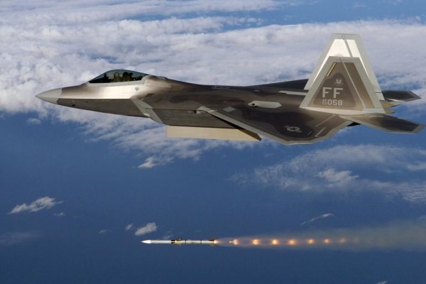 Do Poľska prileteli americké stíhačky F-22 Raptor, posilnia východné krídlo NATO