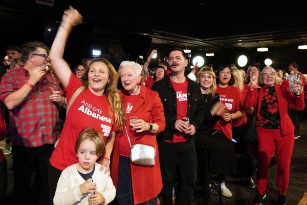 Starmer, Zelenskyj aj Rubio zablahoželali pravdepodobnému víťazovi austrálskych parlamentných volieb Albanesemu 